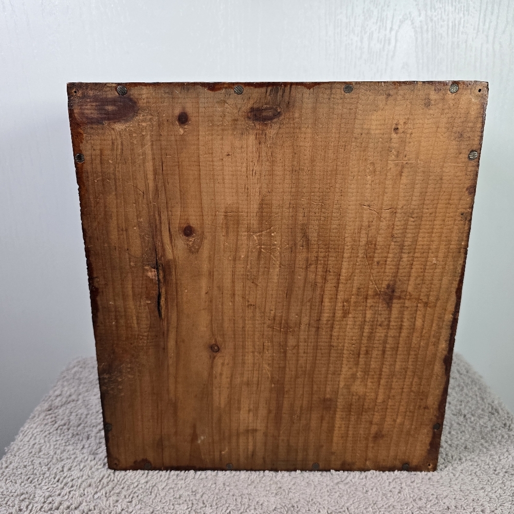 Vintage Pyrography Box - Picture 12 of 12